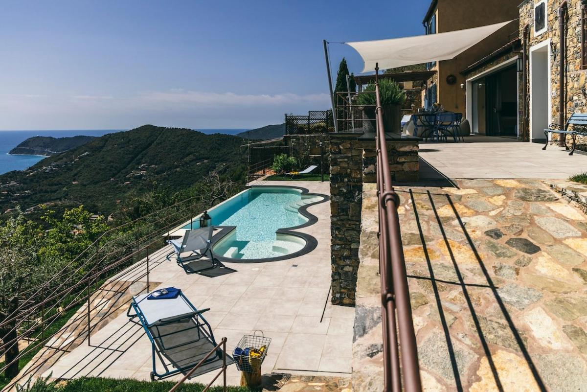 Villa Bluvari' Charming House *