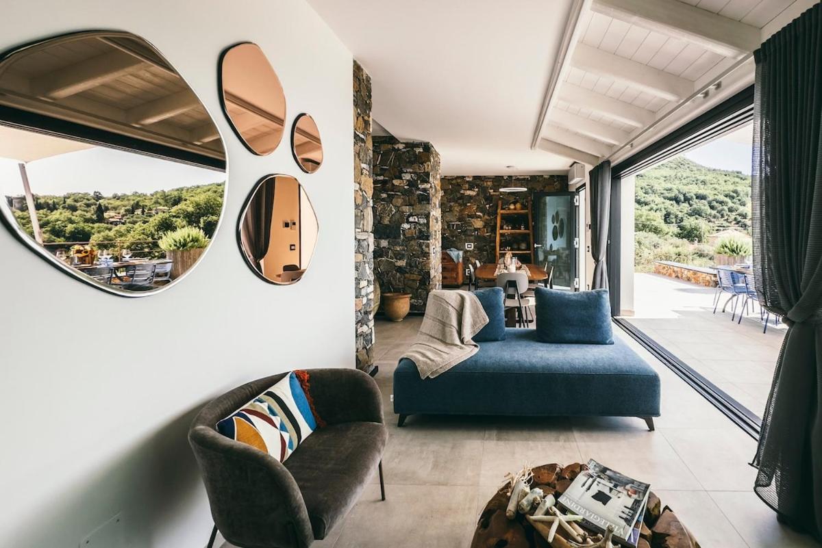 Bluvari' Charming House *